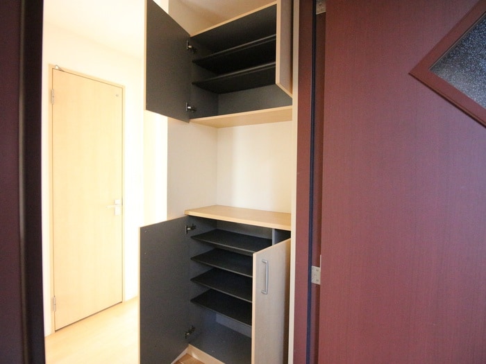 物件内観写真12　(靴箱)