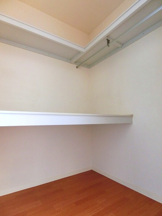 物件内観写真13　(収納)