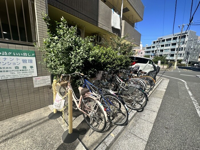 物件外観写真5　(駐輪場)