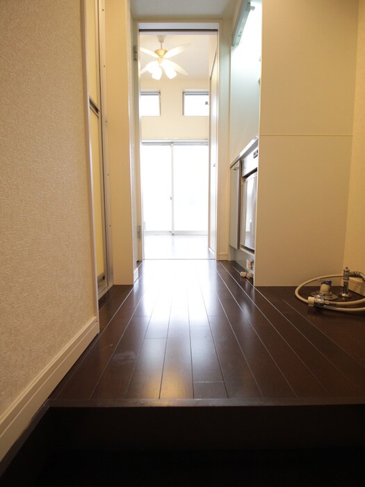 物件内観写真14　(玄関)