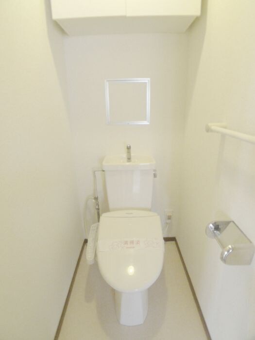 物件内観写真13　(トイレ)