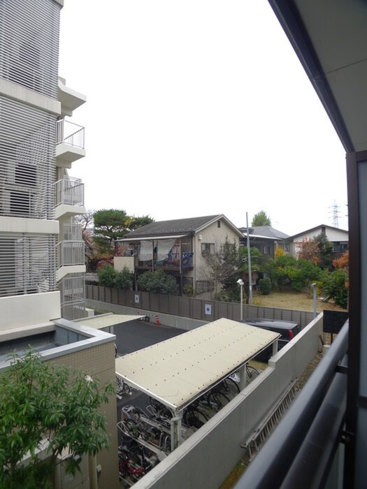 物件内観写真17　(室内からの展望)