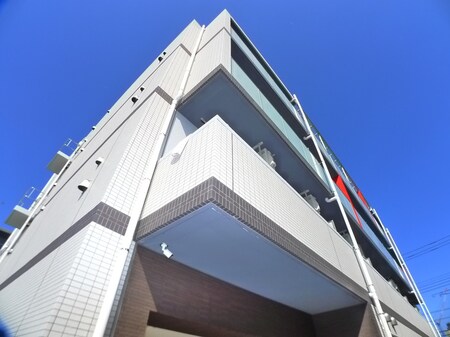 Ｙ´ｓ　Ｍｏｃａ外観写真