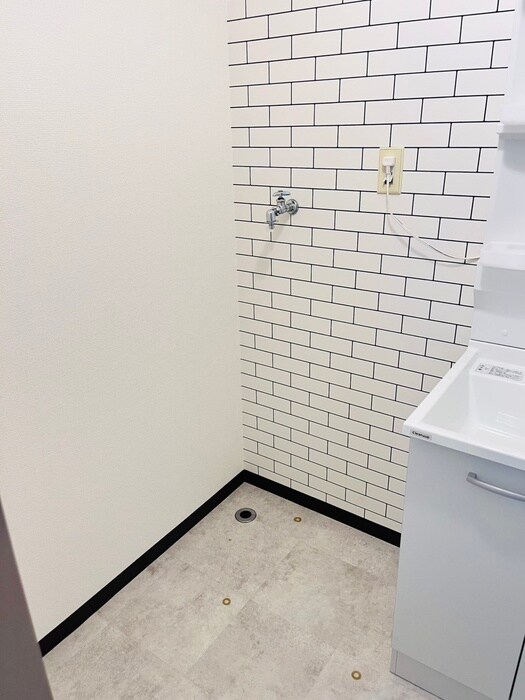 物件内観写真15　(洗濯機置場)