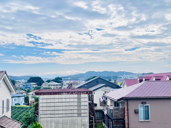 物件内観写真20　(室内からの展望)