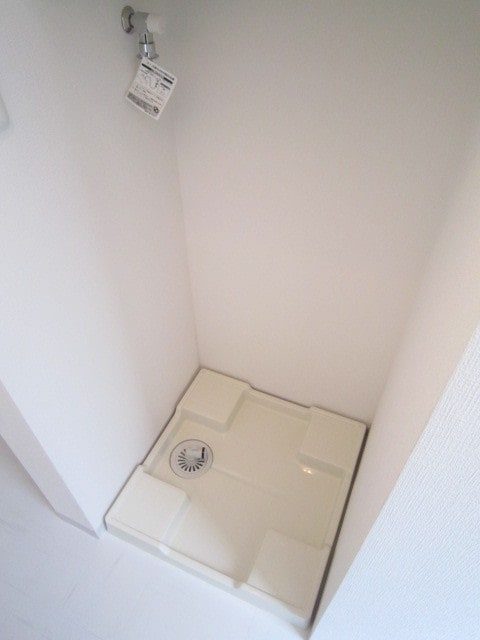 物件内観写真14　(洗濯機置場)