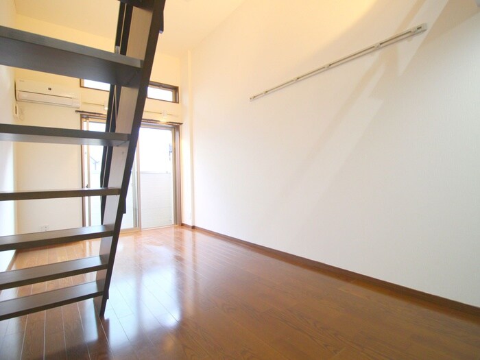 物件内観写真10　(居室)