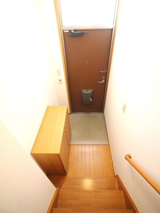 物件内観写真17　(玄関)