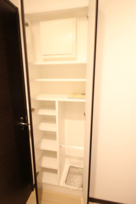 物件内観写真15　(靴箱)