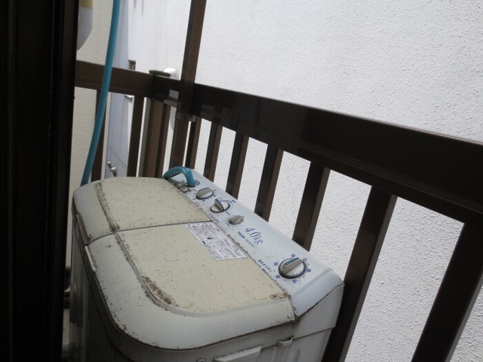 物件内観写真13　(洗濯機置場)