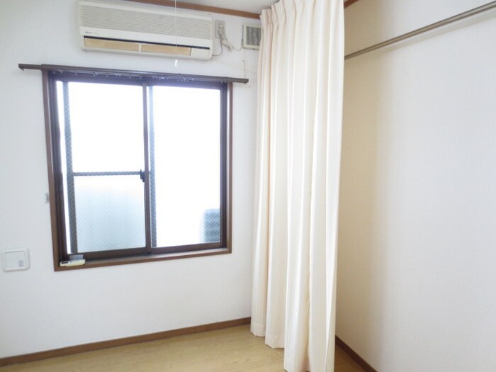 物件内観写真15　(居室)