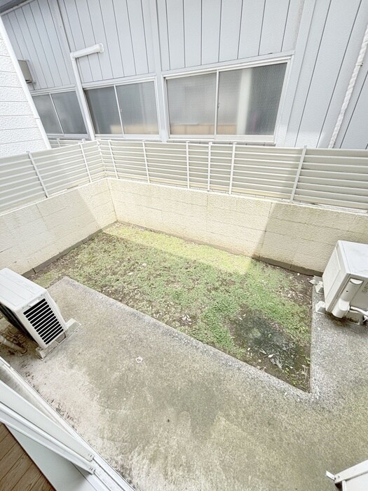 物件内観写真11　(室内からの展望)