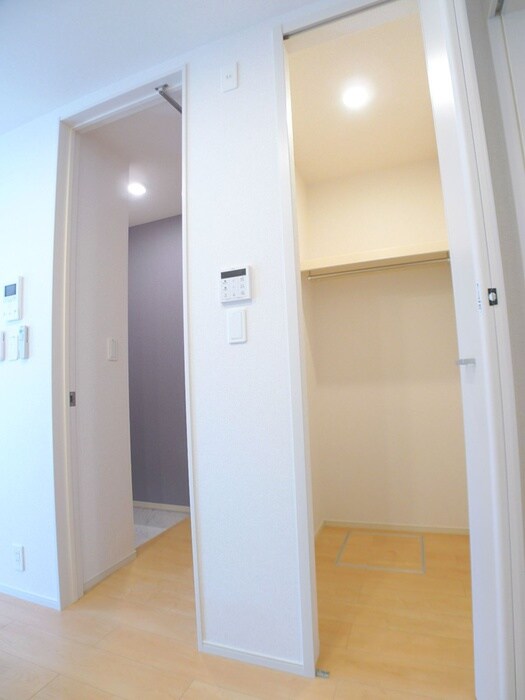 物件内観写真16　(収納)