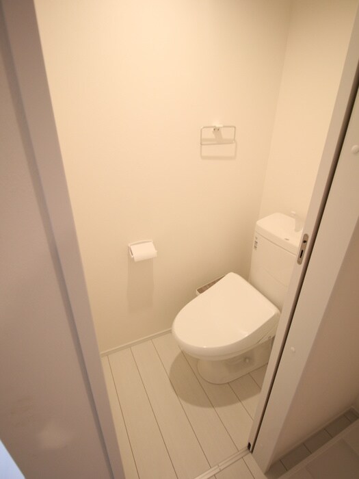 物件内観写真11　(トイレ)