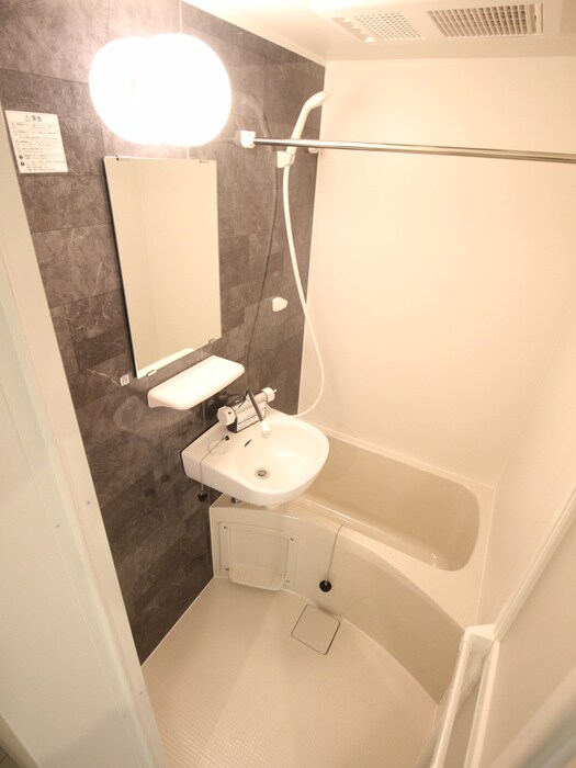 物件内観写真12　(バス／シャワールーム等)