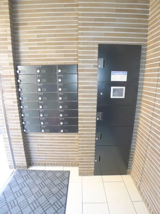 物件外観写真6　(建物設備)