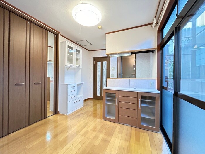 物件内観写真7　(居室)