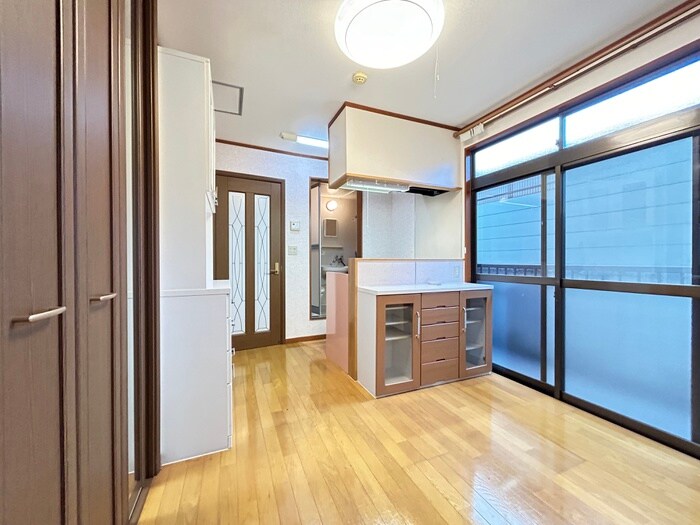 物件内観写真8　(居室)