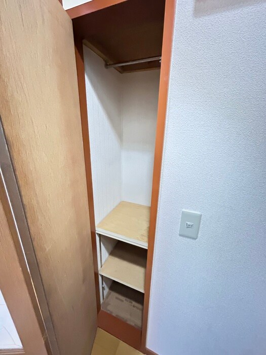 物件内観写真16　(収納)