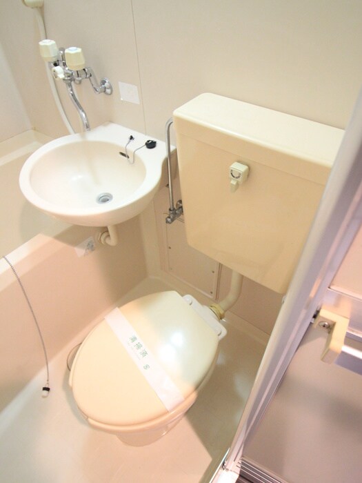 物件内観写真15　(トイレ)