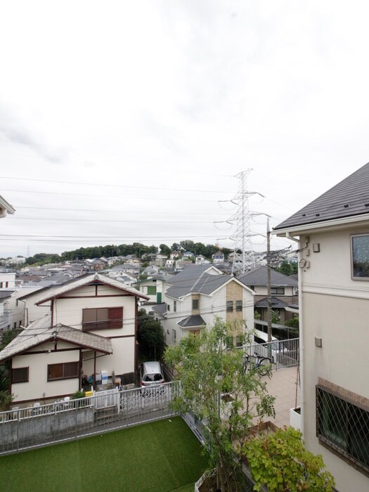 物件内観写真21　(室内からの展望)