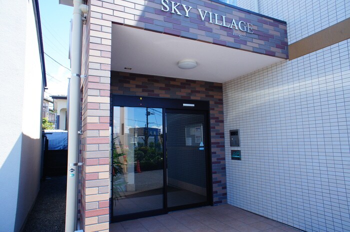 物件外観写真4　(エントランス部分)