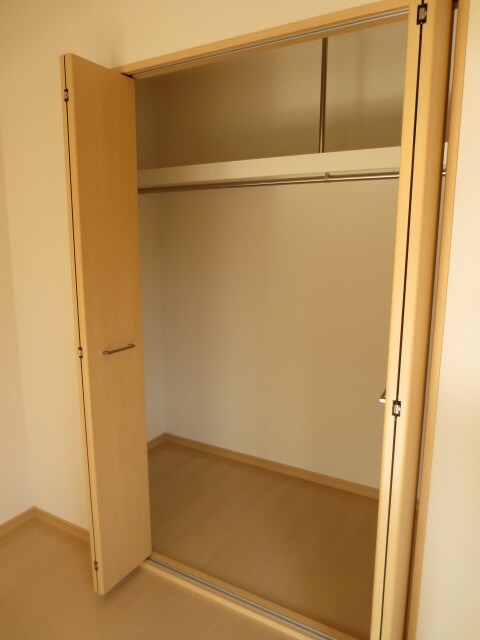 物件内観写真10　(収納)