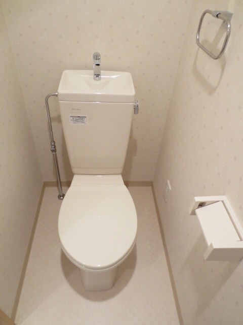 物件内観写真13　(トイレ)