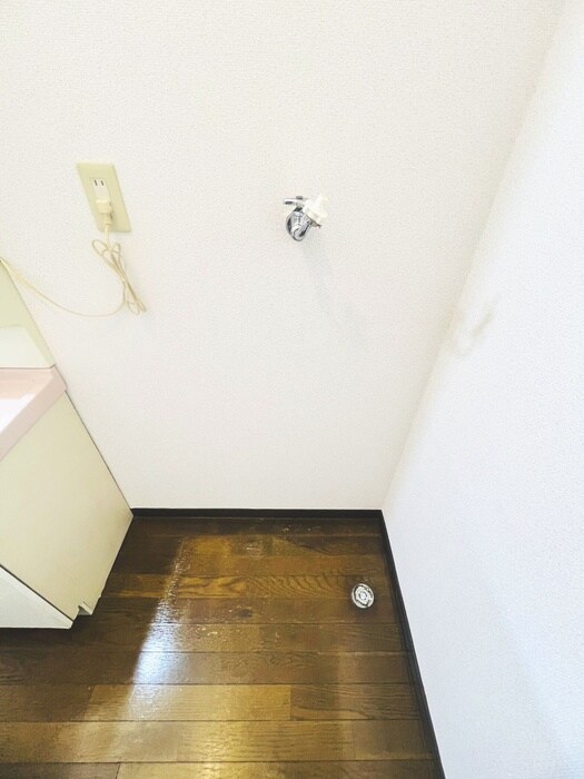 物件内観写真19　(洗濯機置場)