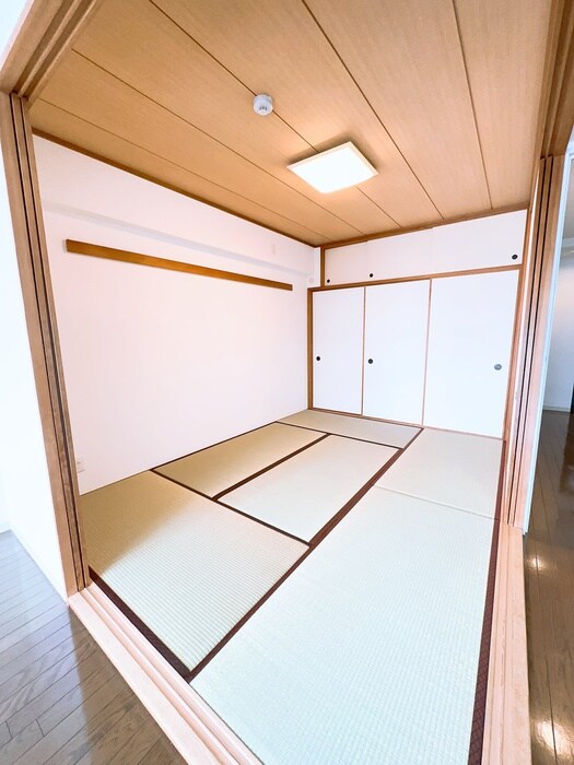 物件内観写真9　(居室)