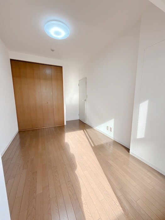 物件内観写真11　(居室)