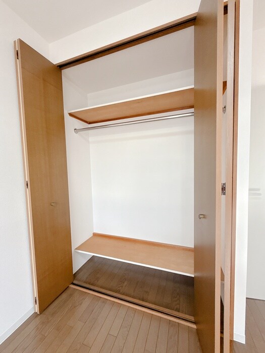 物件内観写真12　(収納)