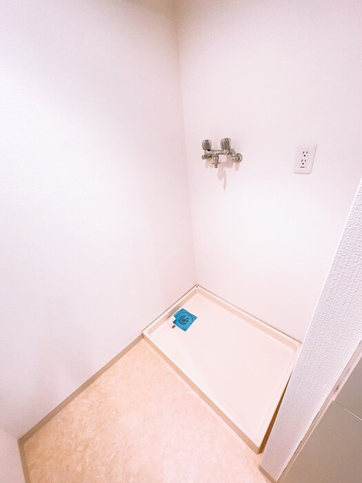 物件内観写真15　(洗濯機置場)