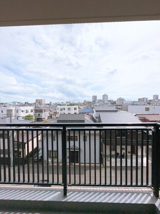 物件内観写真21　(室内からの展望)