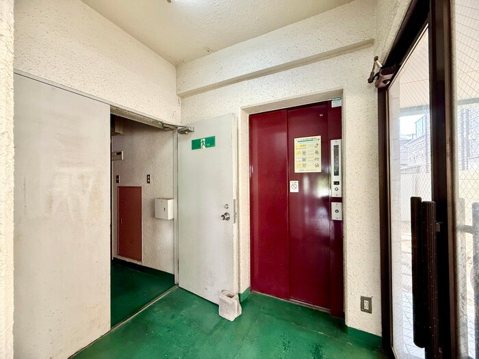 物件外観写真4　(建物設備)