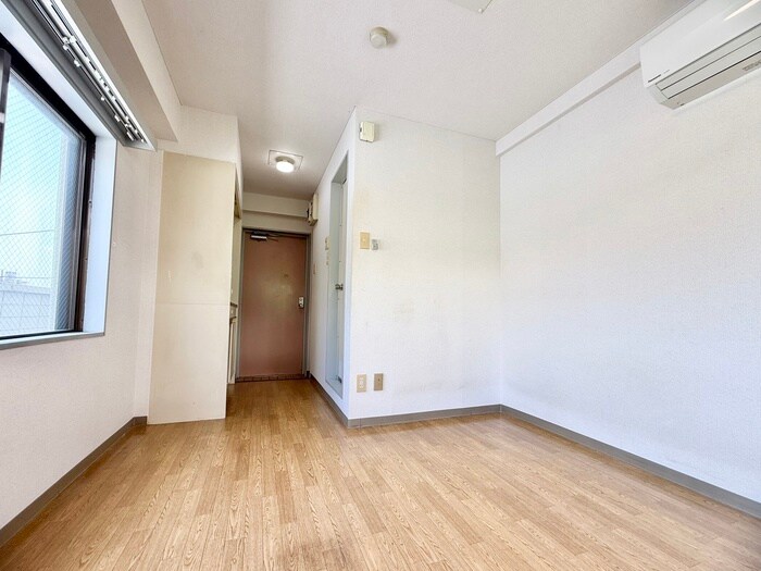 物件内観写真10　(居室)