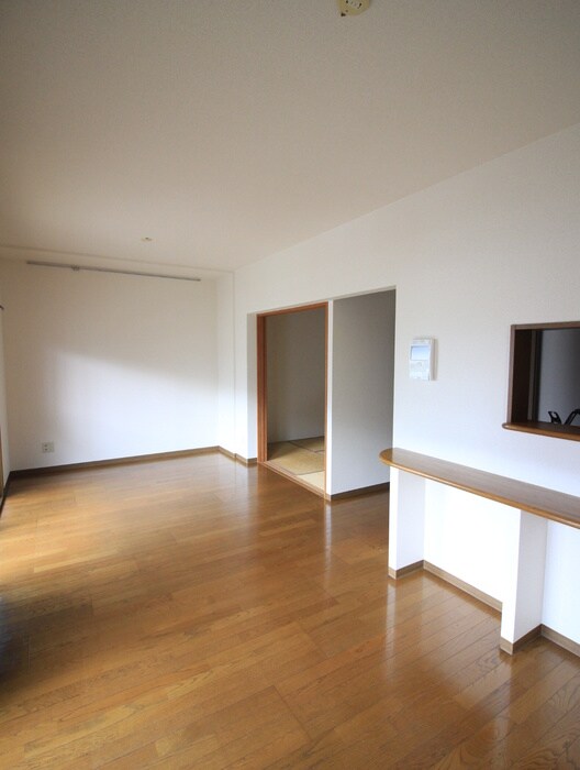 物件内観写真6　(居室)