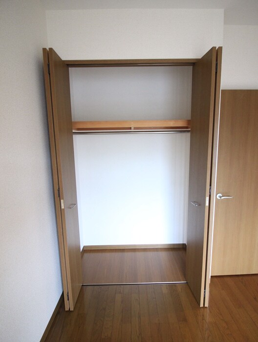 物件内観写真13　(収納)