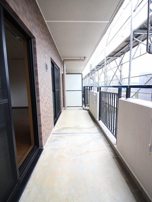 物件内観写真16　(室内からの展望)