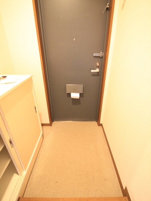 物件内観写真18　(玄関)