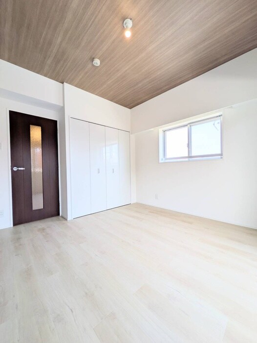 物件内観写真18　(居室)