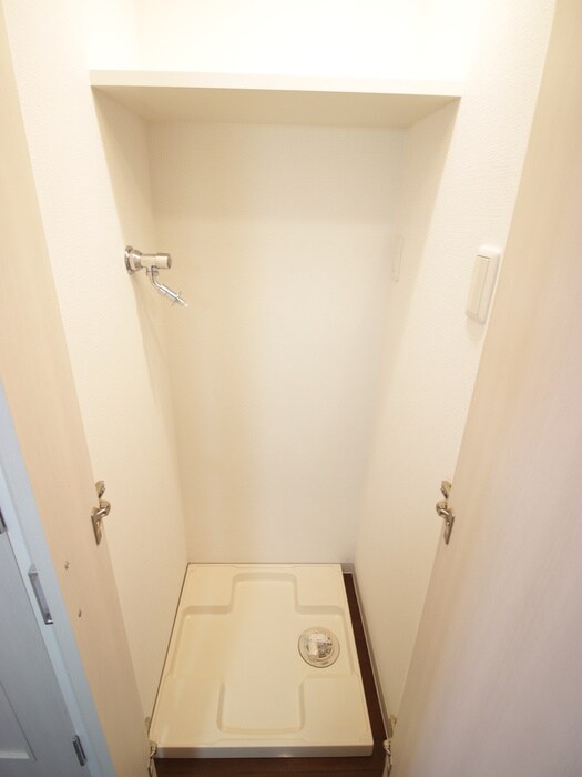 物件内観写真20　(洗濯機置場)