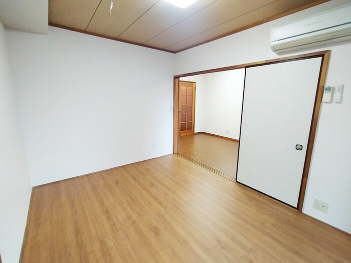 物件内観写真9　(居室)