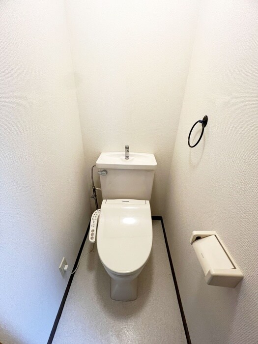 物件内観写真13　(トイレ)