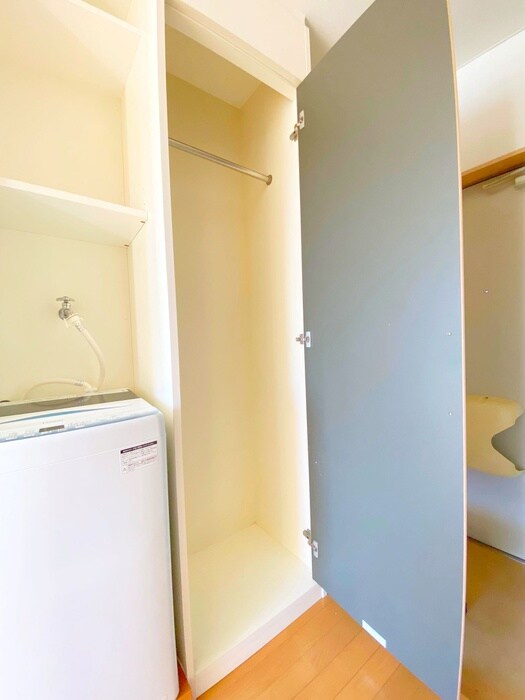 物件内観写真12　(収納)