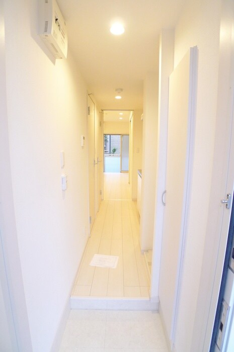 物件内観写真22　(玄関)