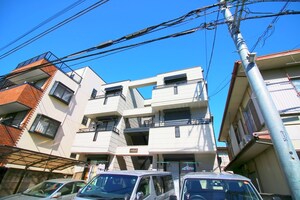 ビッグ　ビレッジ外観写真