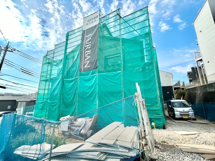 物件外観写真1　(建築中)