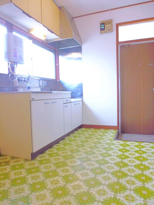 物件内観写真8　(居室)