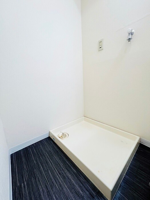 物件内観写真13　(洗濯機置場)